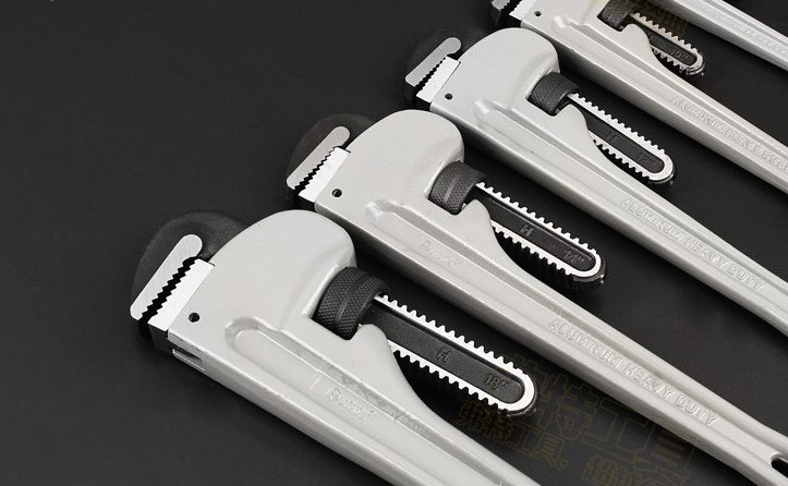 pipe wrench